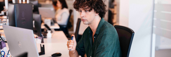 Basiskennis bedrijfsbeheer en de leurkaart zijn afgeschaft: wat is de impact voor buitenlandse ondernemingen?